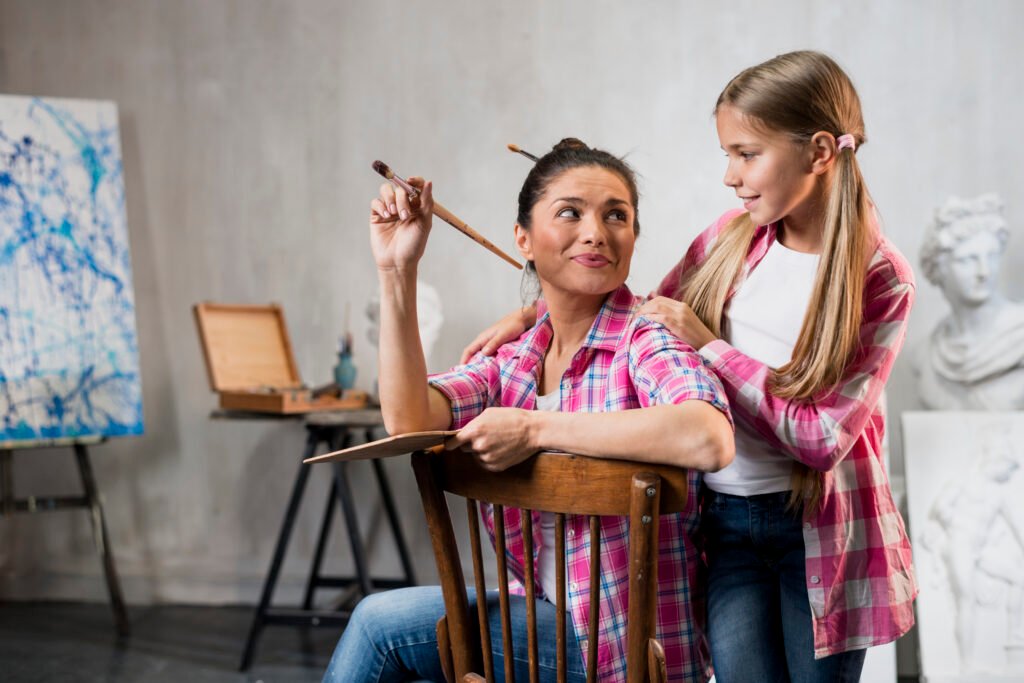 concepto-de-artista-con-madre-e-hija